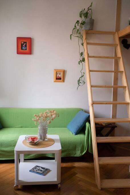 奥帕提亚Lovely Loft Studio W Patio & Garden公寓 外观 照片